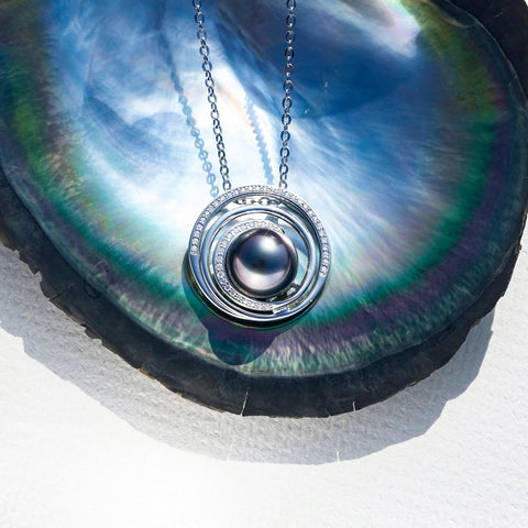 Pendentif Femme en Perle de Tahiti