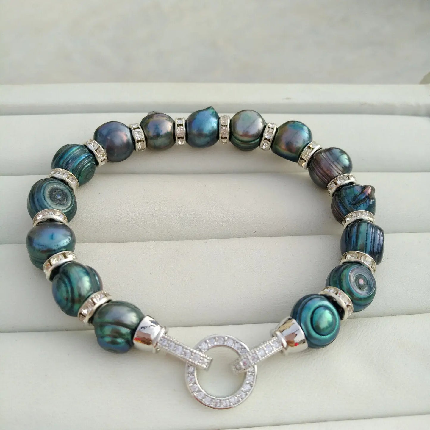 Bracelet en perles de Tahiti